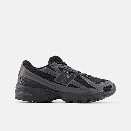 740 Bungee Lace Shoes