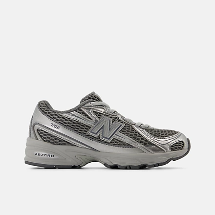 740 BUNGEE LACE Shoes
