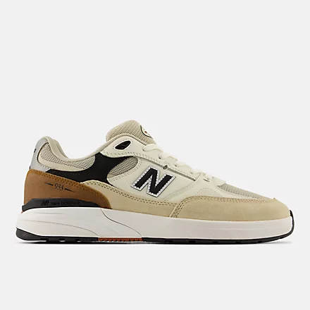 NB NUMERIC ANDREW REYNOLDS 933 Shoes